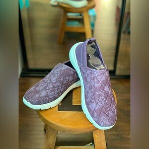 Vera Bradley cloud slipper sneakers